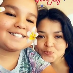 Meet your Posher, April